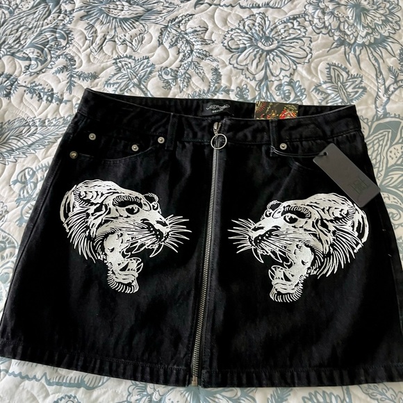Ed Hardy Tigers Zipper Front Mini Demin Skirt Black Size LARGE NWT - Biker - Picture 5 of 13